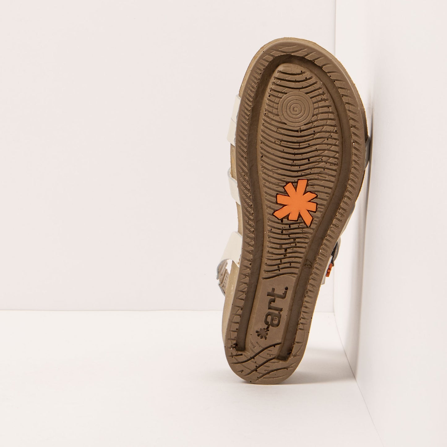 gid://shopify/Product/15693463093580_3