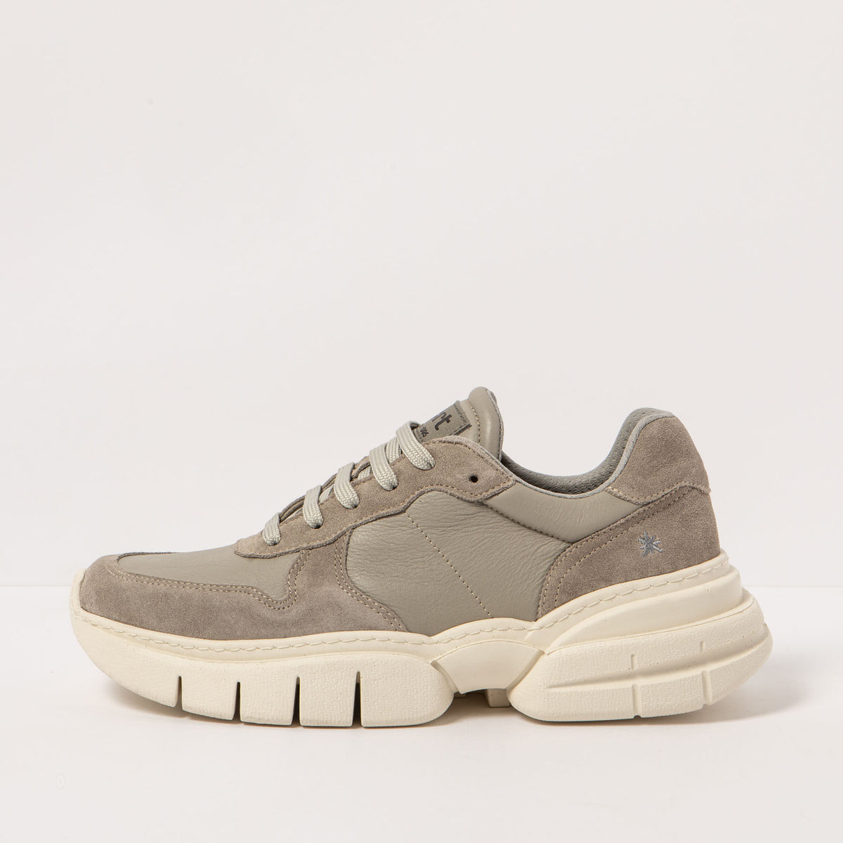 gid://shopify/Product/16171403706700_4