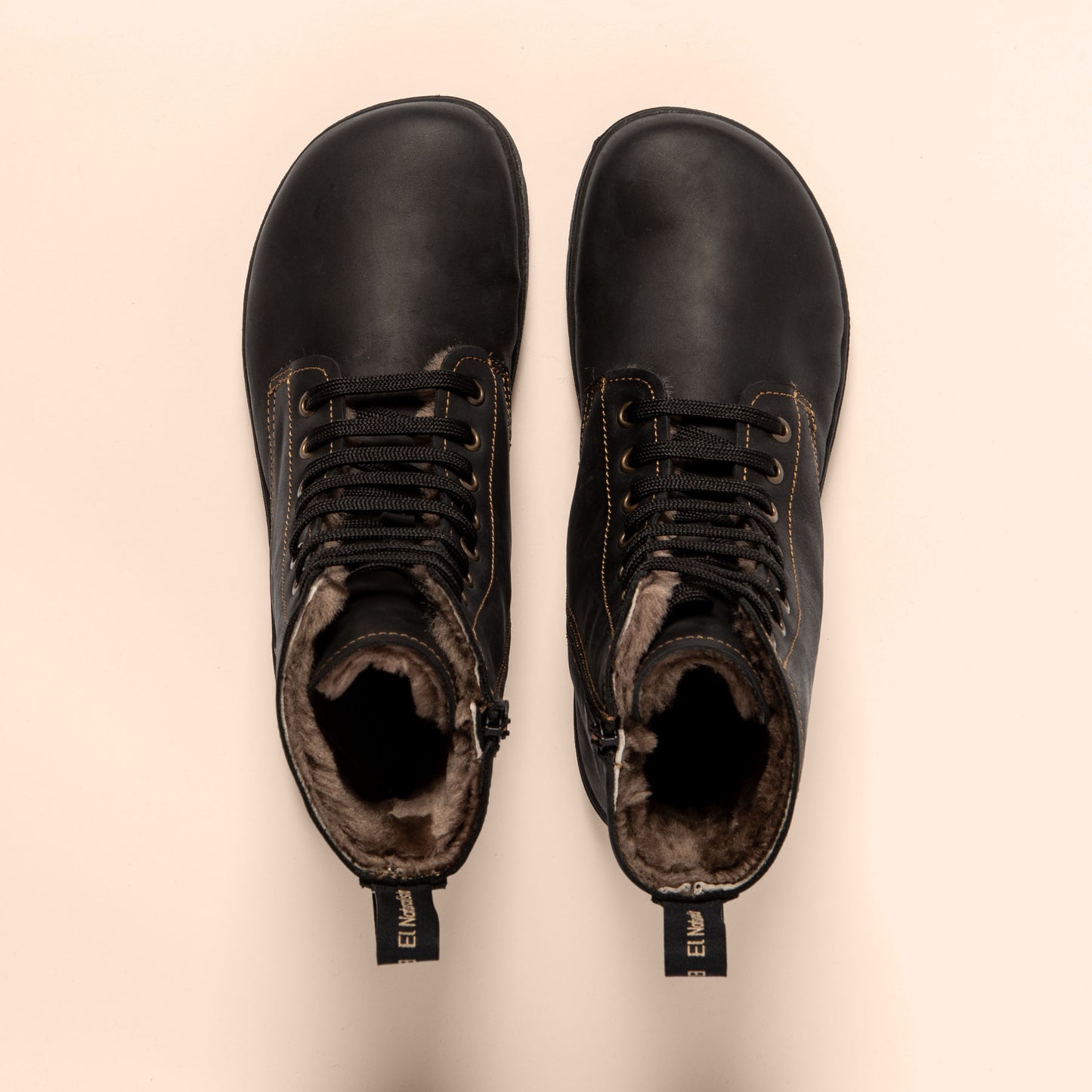 gid://shopify/Product/15700755644748_4