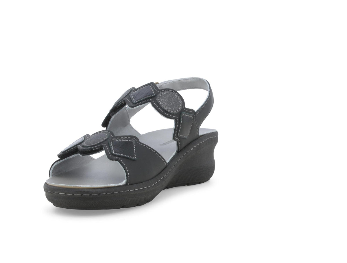 gid://shopify/Product/15761225220428_3