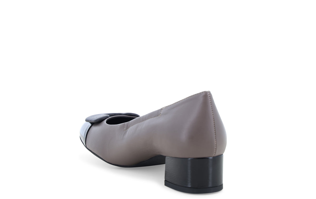 gid://shopify/Product/16118031515980_3