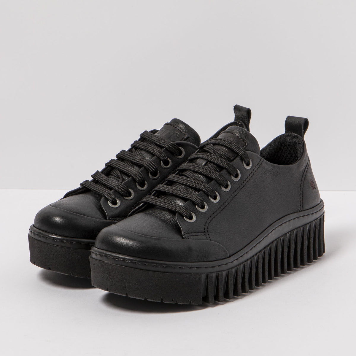 gid://shopify/Product/16171250385228_5