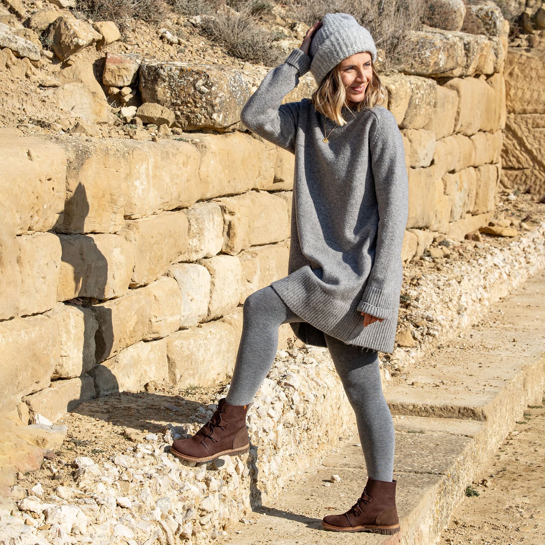 gid://shopify/Product/15699998441804_8