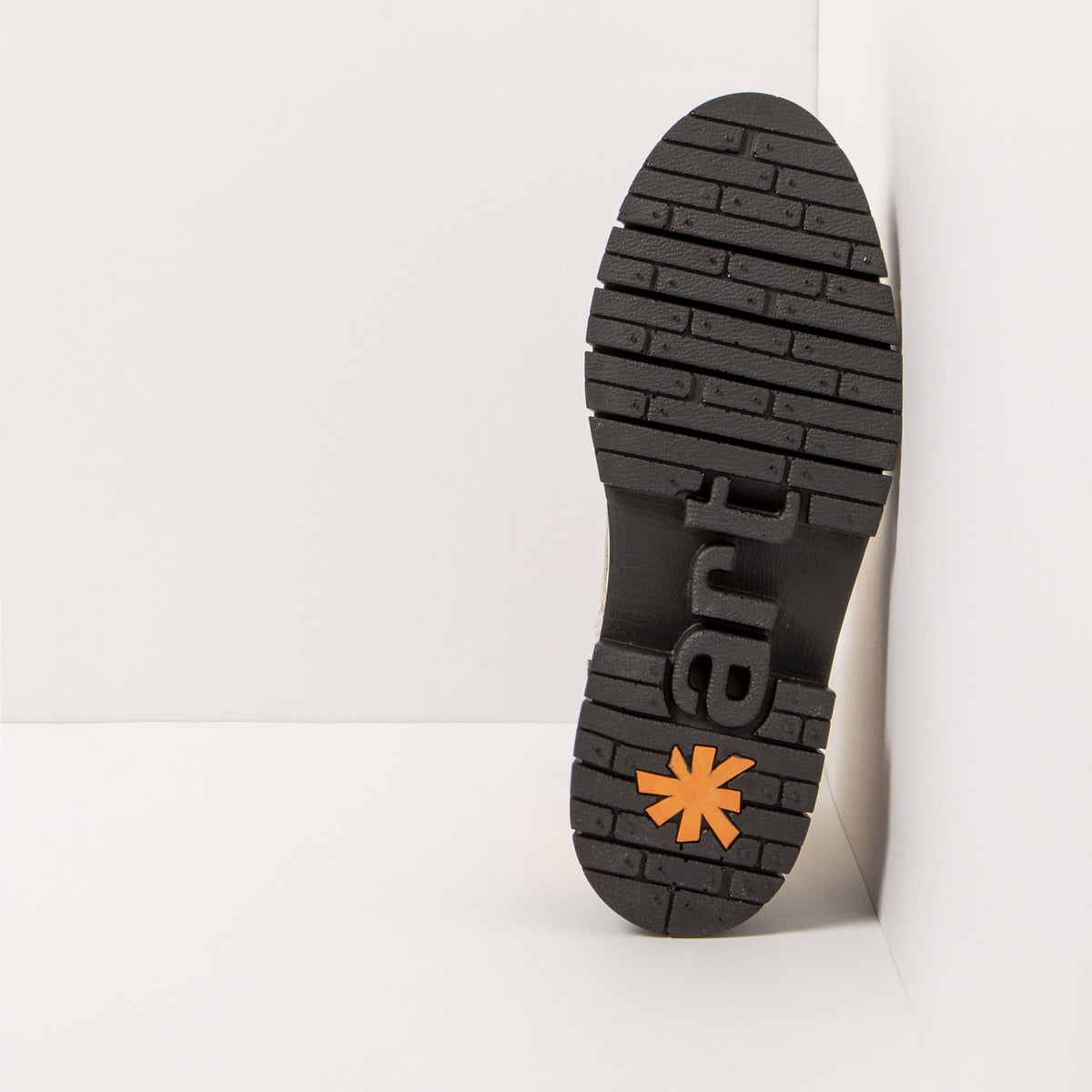 gid://shopify/Product/16171618861388_6