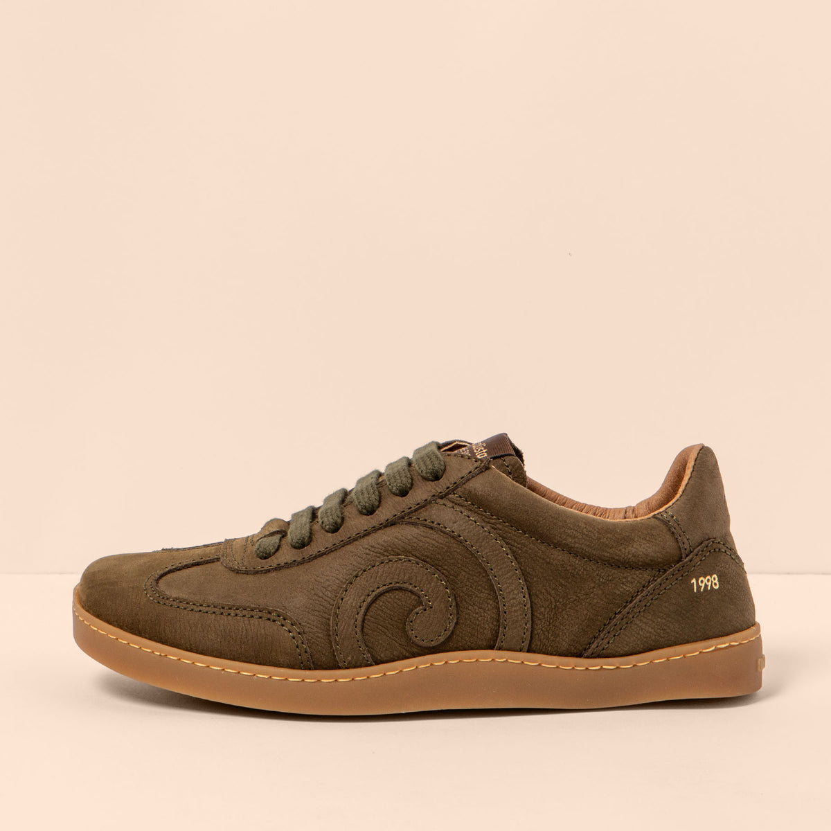 gid://shopify/Product/15700862665036_1