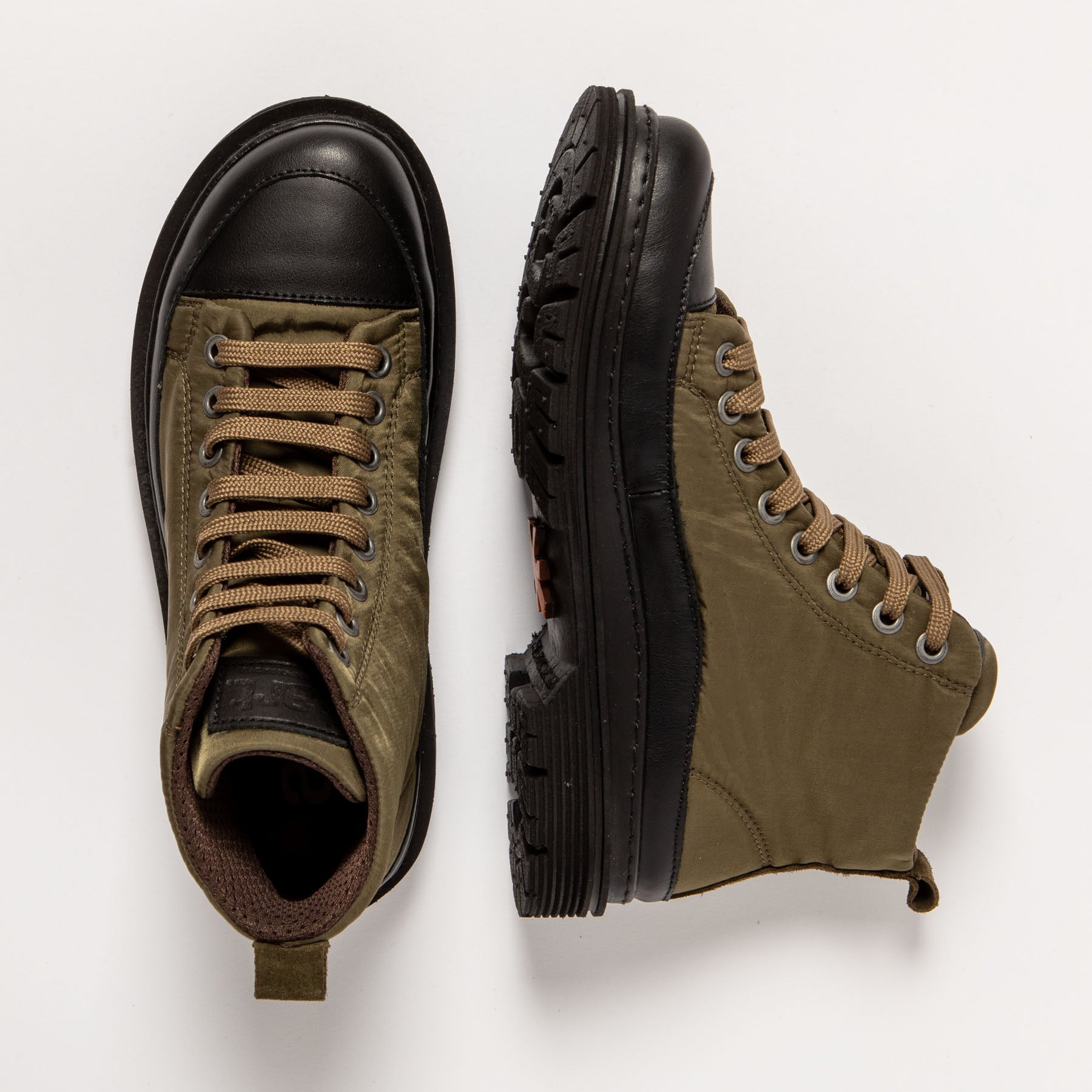 gid://shopify/Product/15694307885388_4