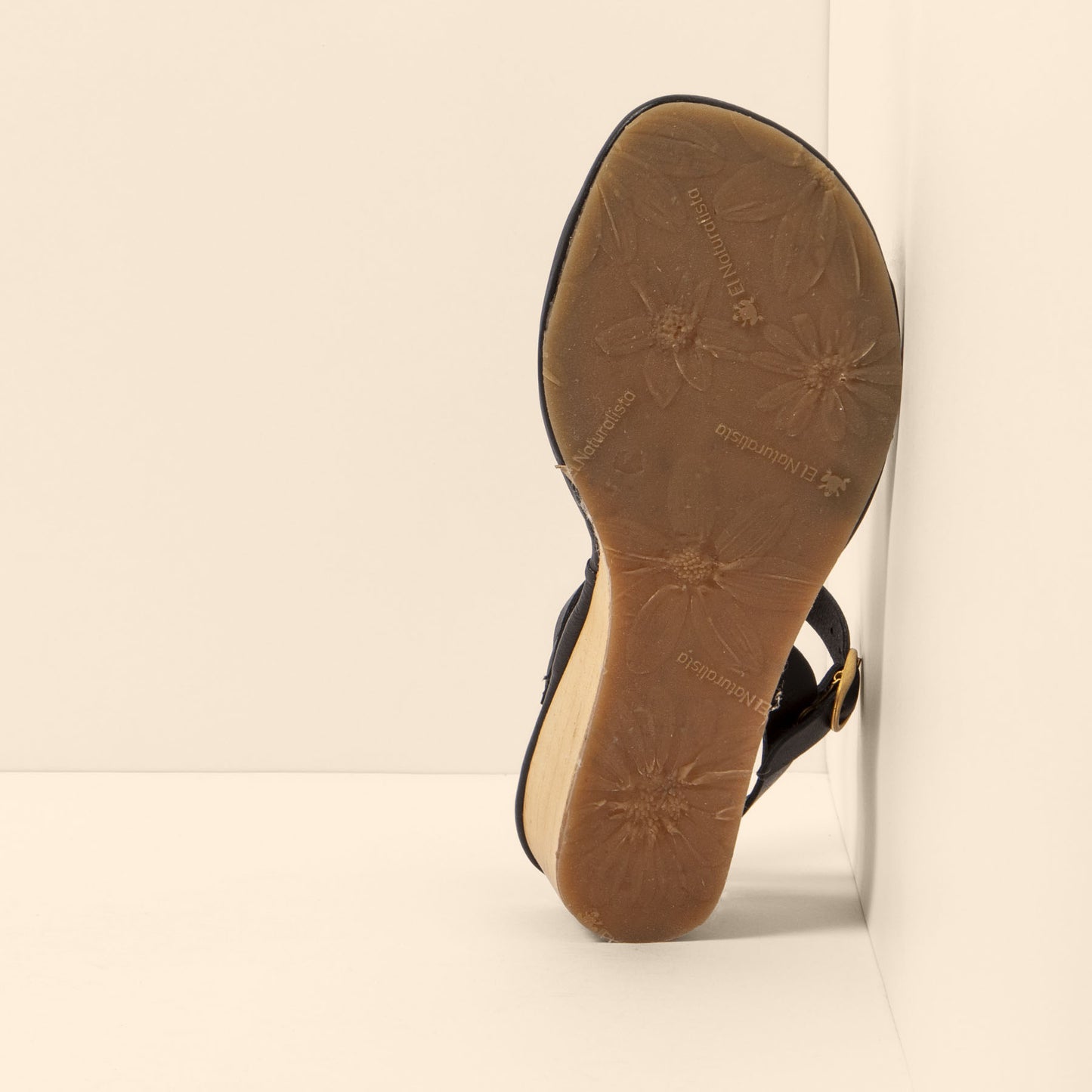 gid://shopify/Product/15700727431500_6