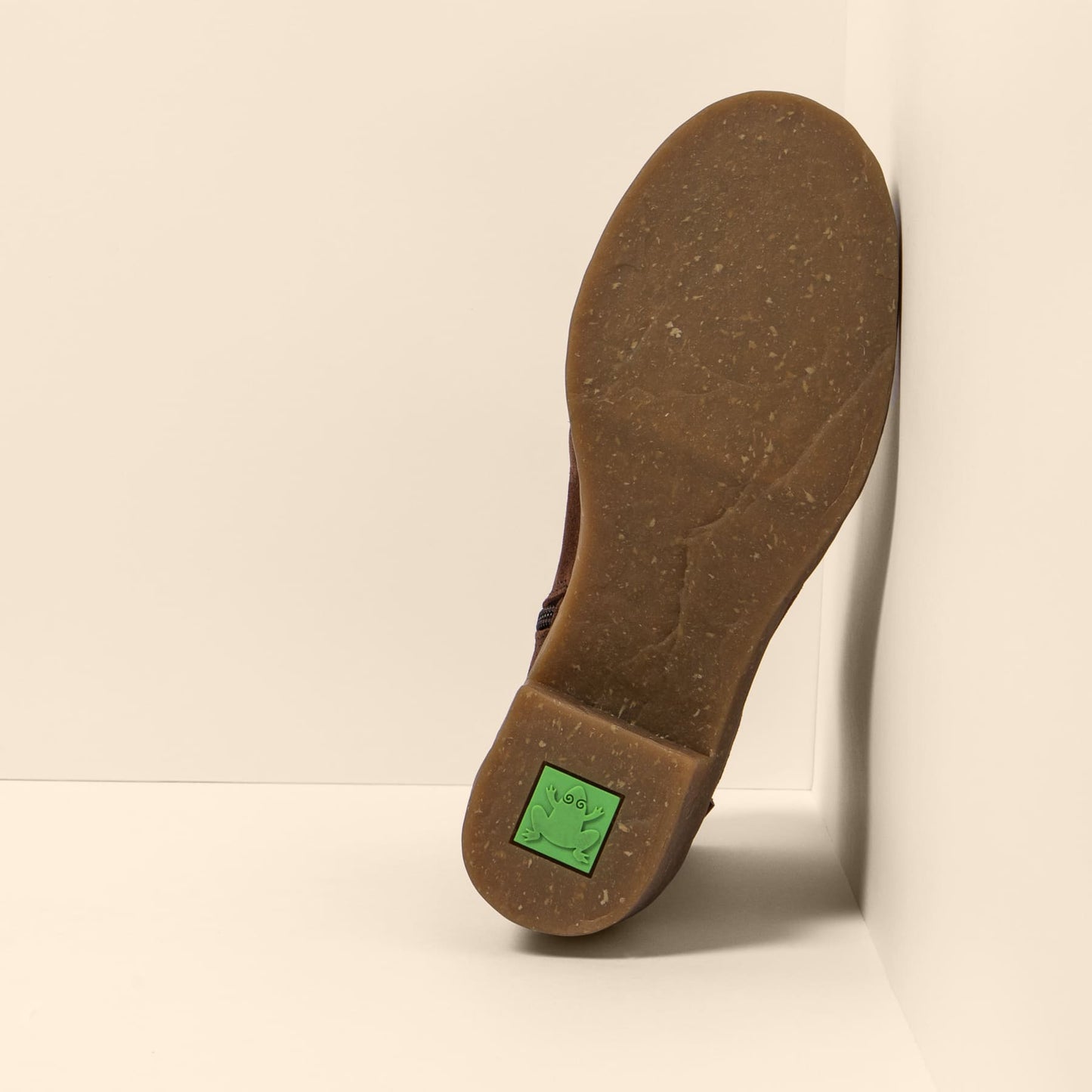 gid://shopify/Product/15700045070668_6