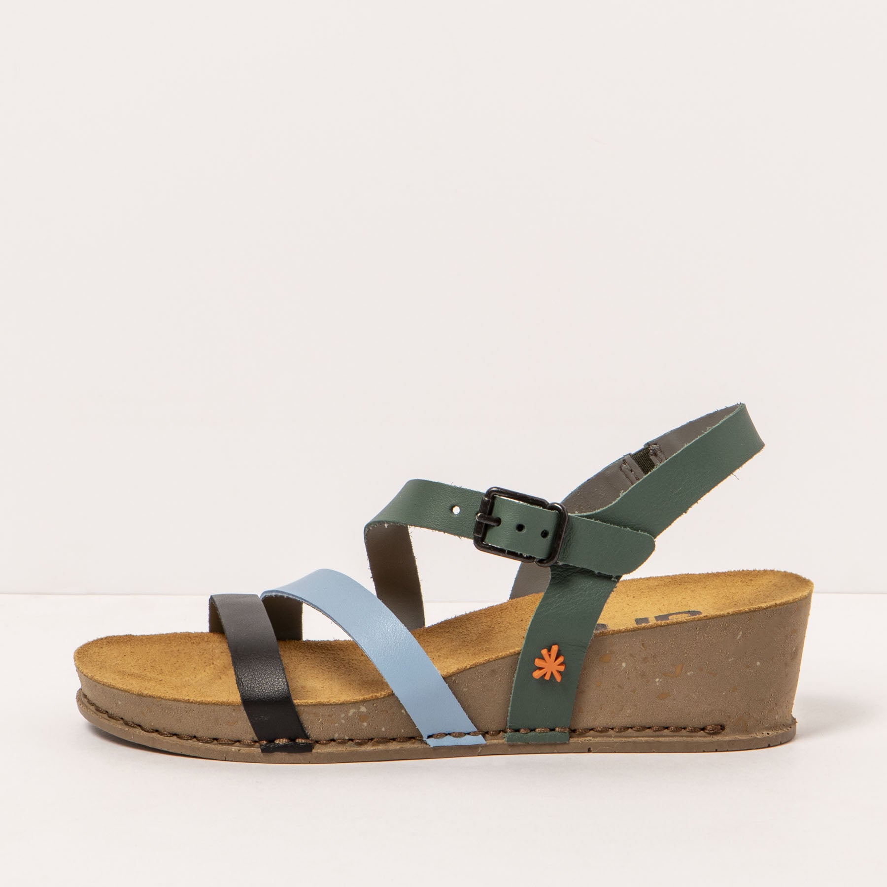 gid://shopify/Product/15693473382732_1