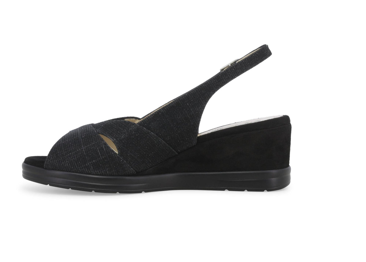 gid://shopify/Product/15761156342092_4