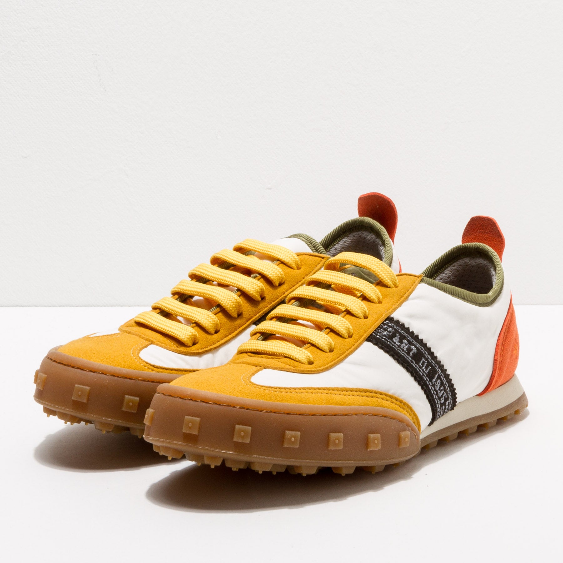 gid://shopify/Product/15785676898636_2