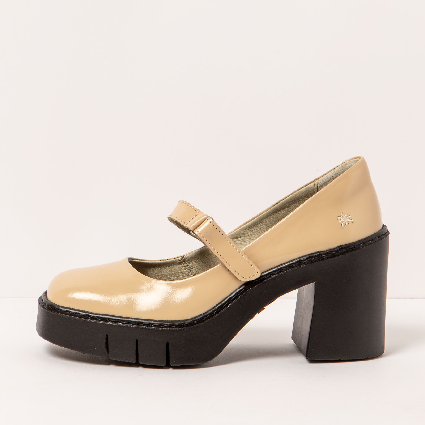 gid://shopify/Product/15694367818060_1
