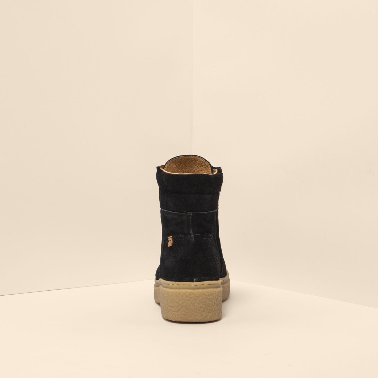 gid://shopify/Product/15700137935180_8