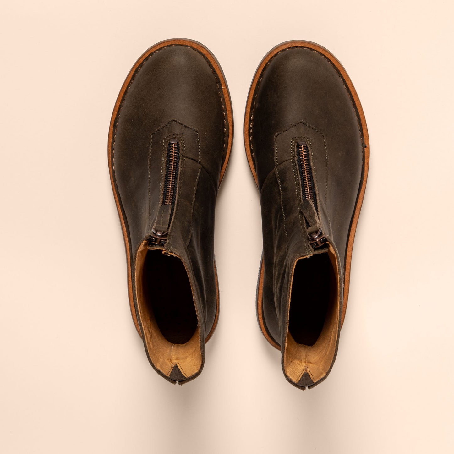 gid://shopify/Product/15700827341132_4