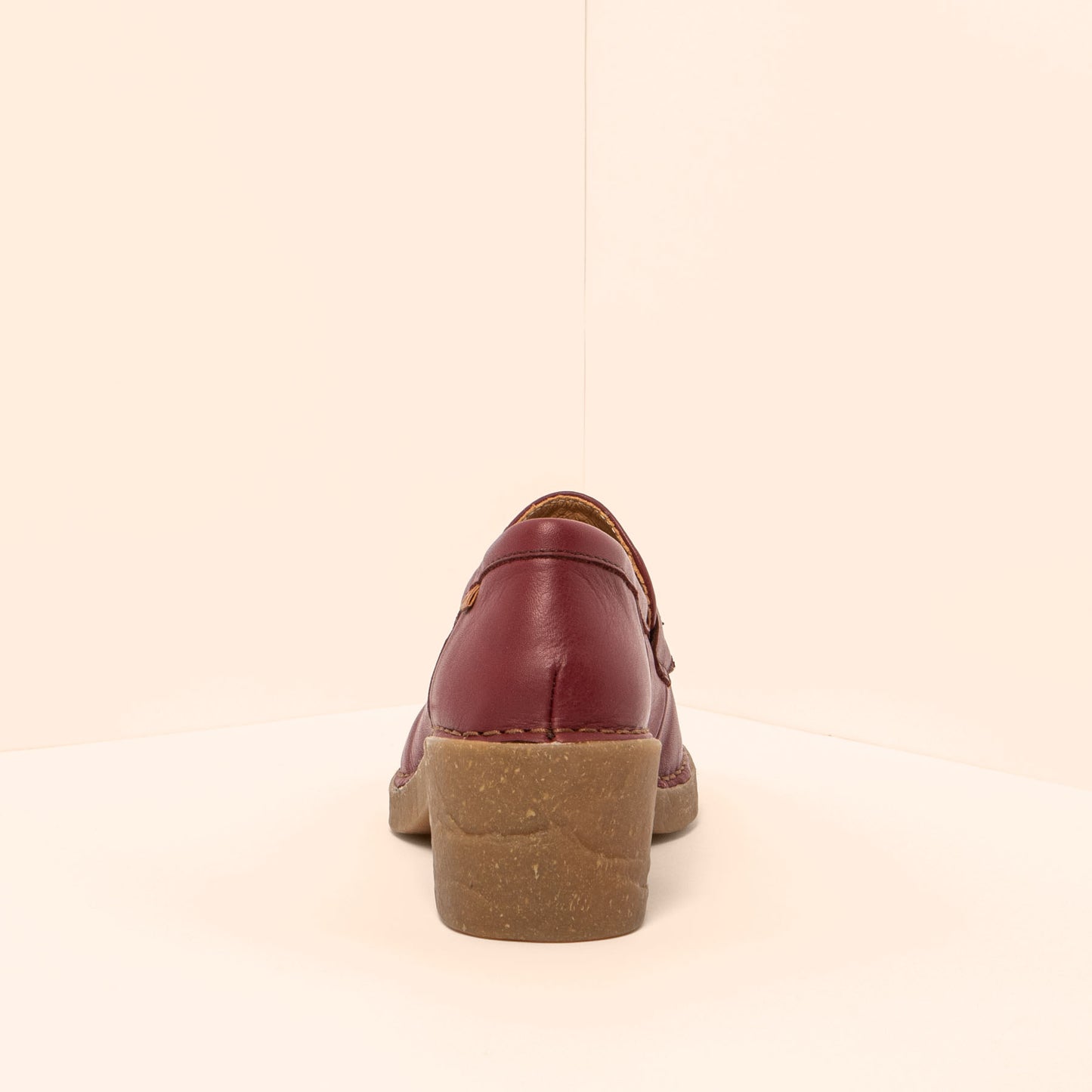 gid://shopify/Product/15700855456076_5