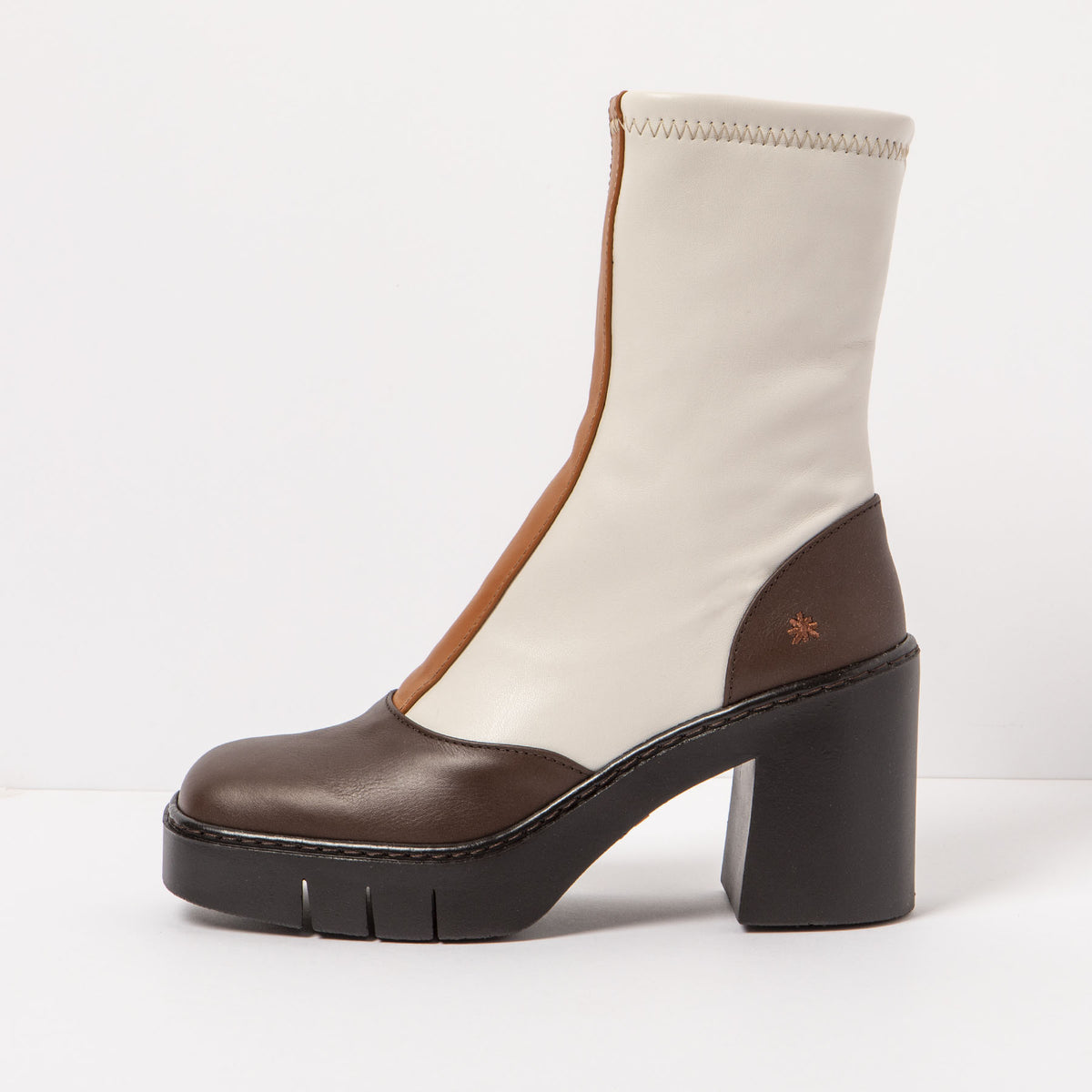 gid://shopify/Product/16171779129676_4