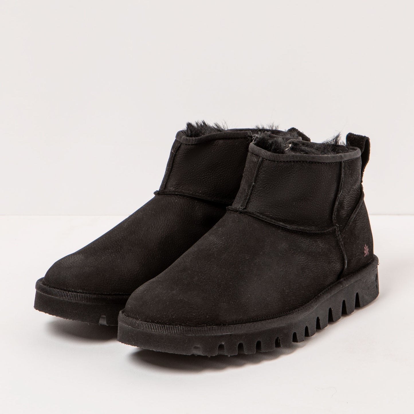 gid://shopify/Product/15694106231116_2