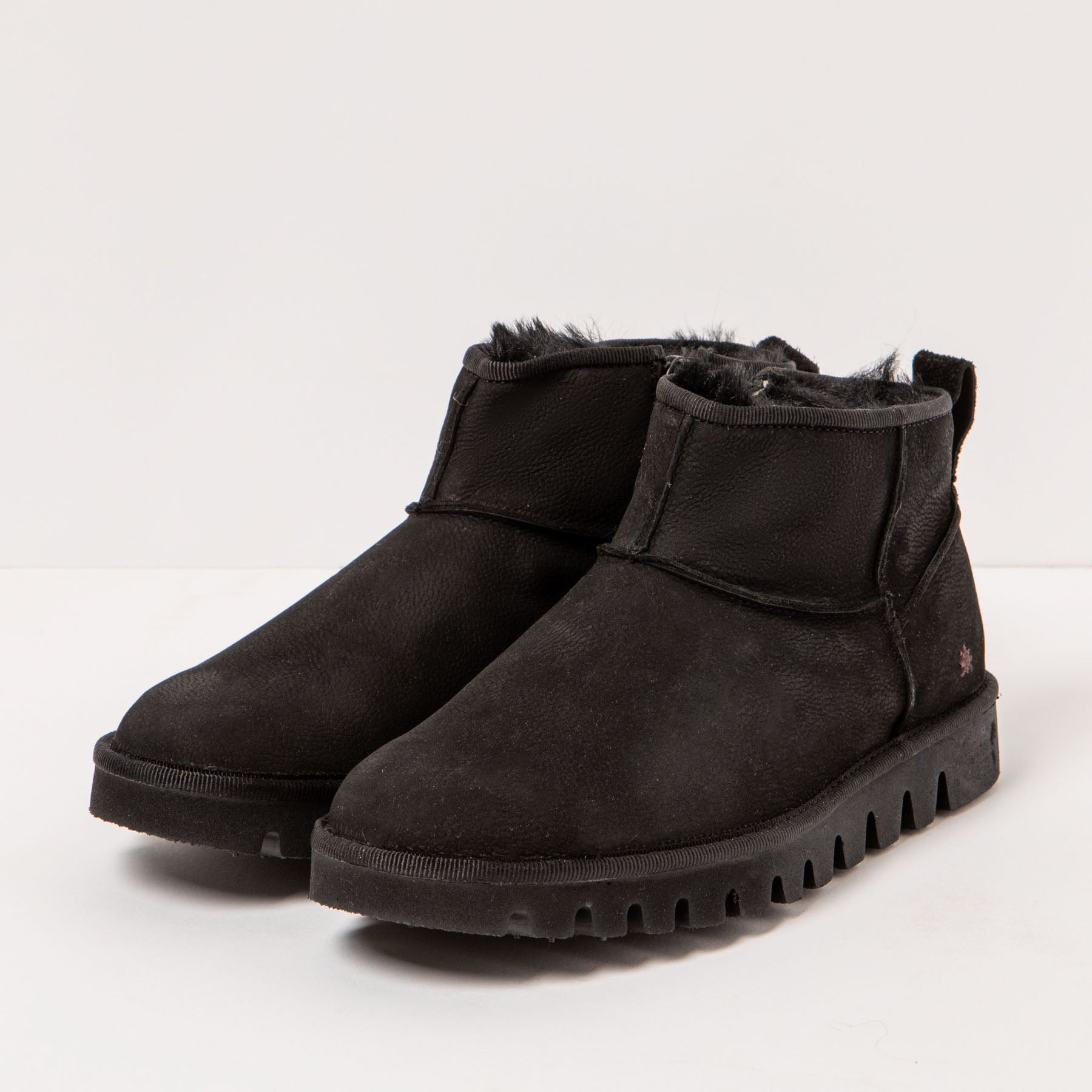 gid://shopify/Product/15694106231116_2