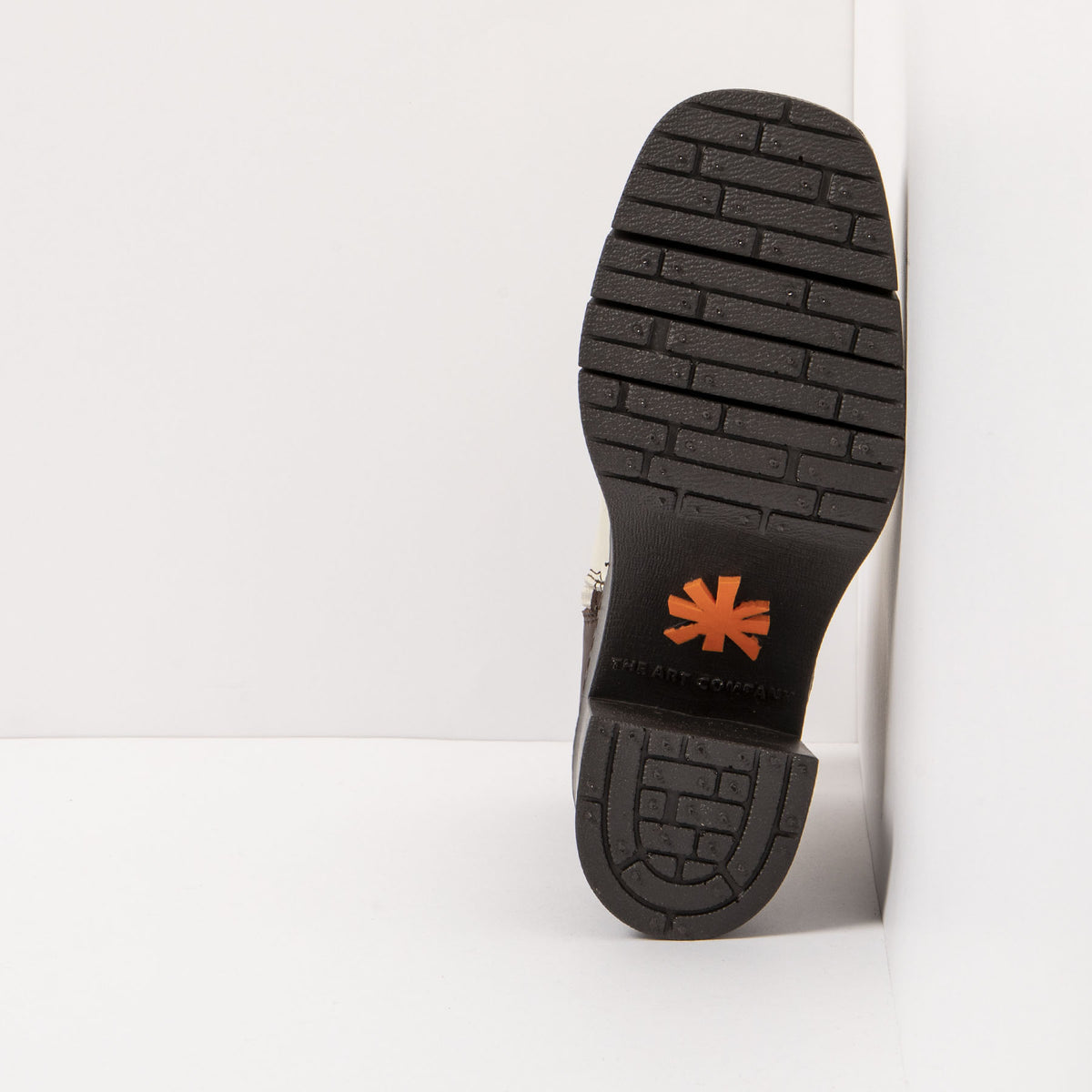 gid://shopify/Product/16171804885324_6