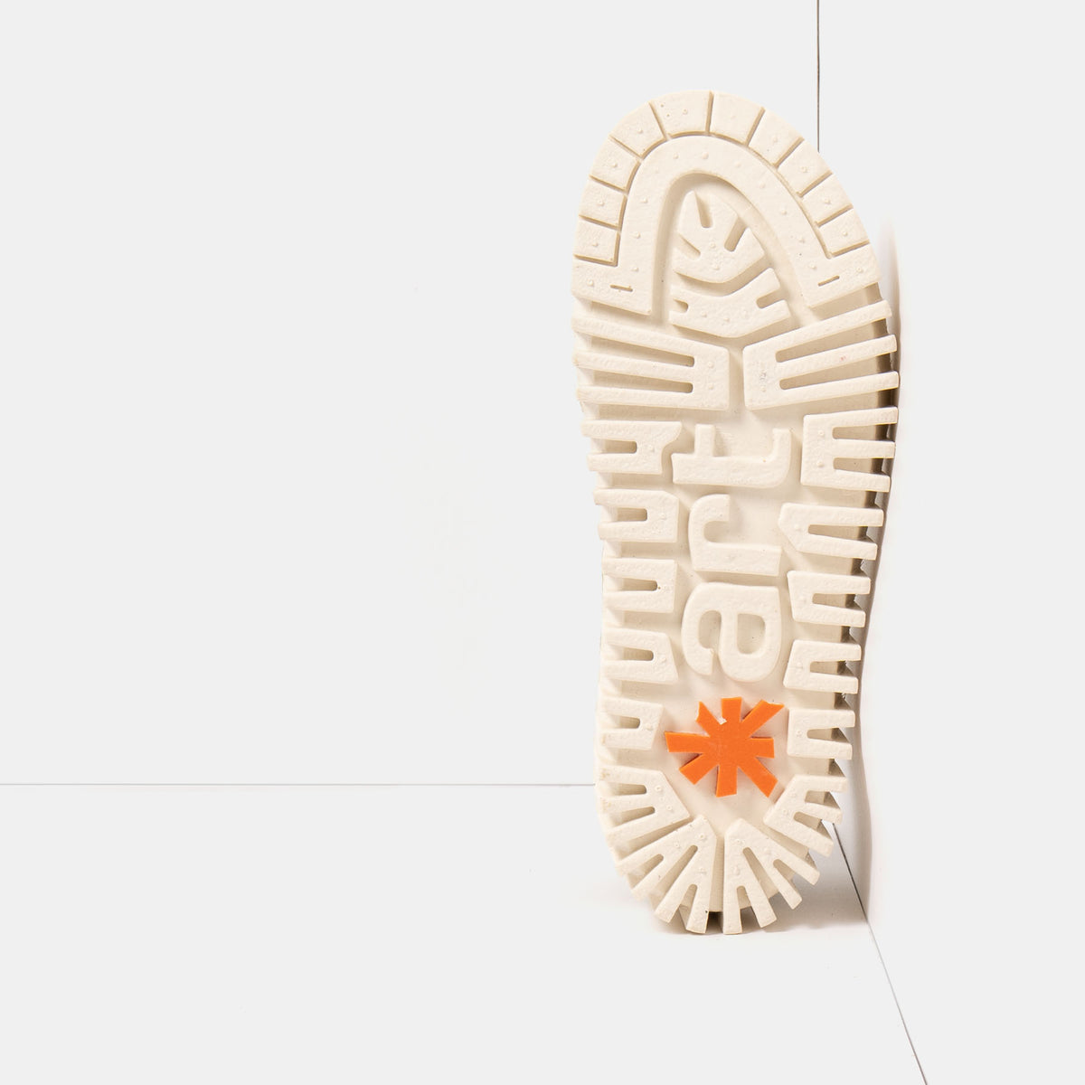 gid://shopify/Product/16172916441420_3