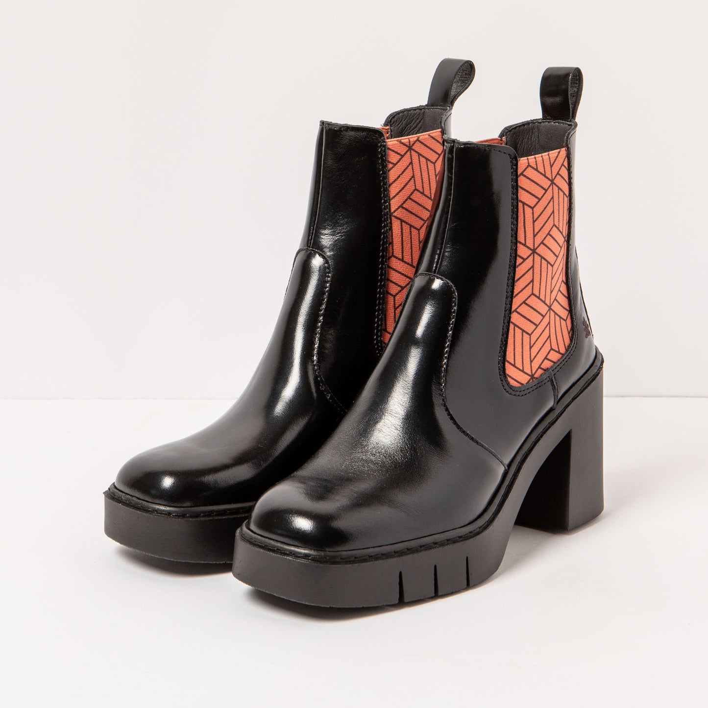 gid://shopify/Product/15694372110668_2