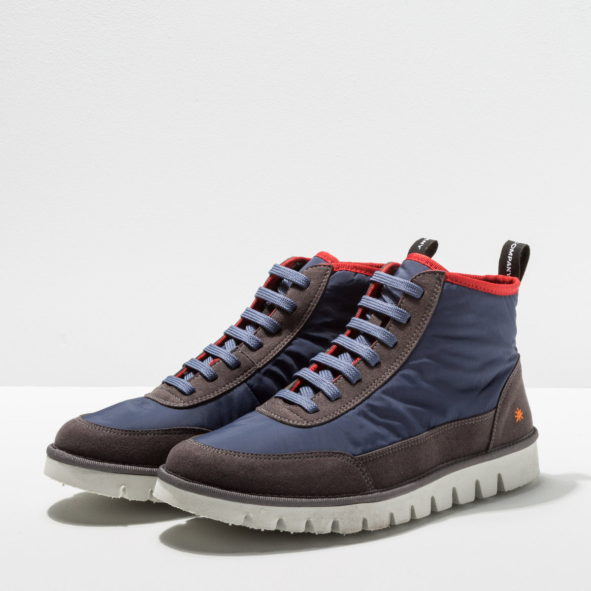 gid://shopify/Product/16171356160332_2