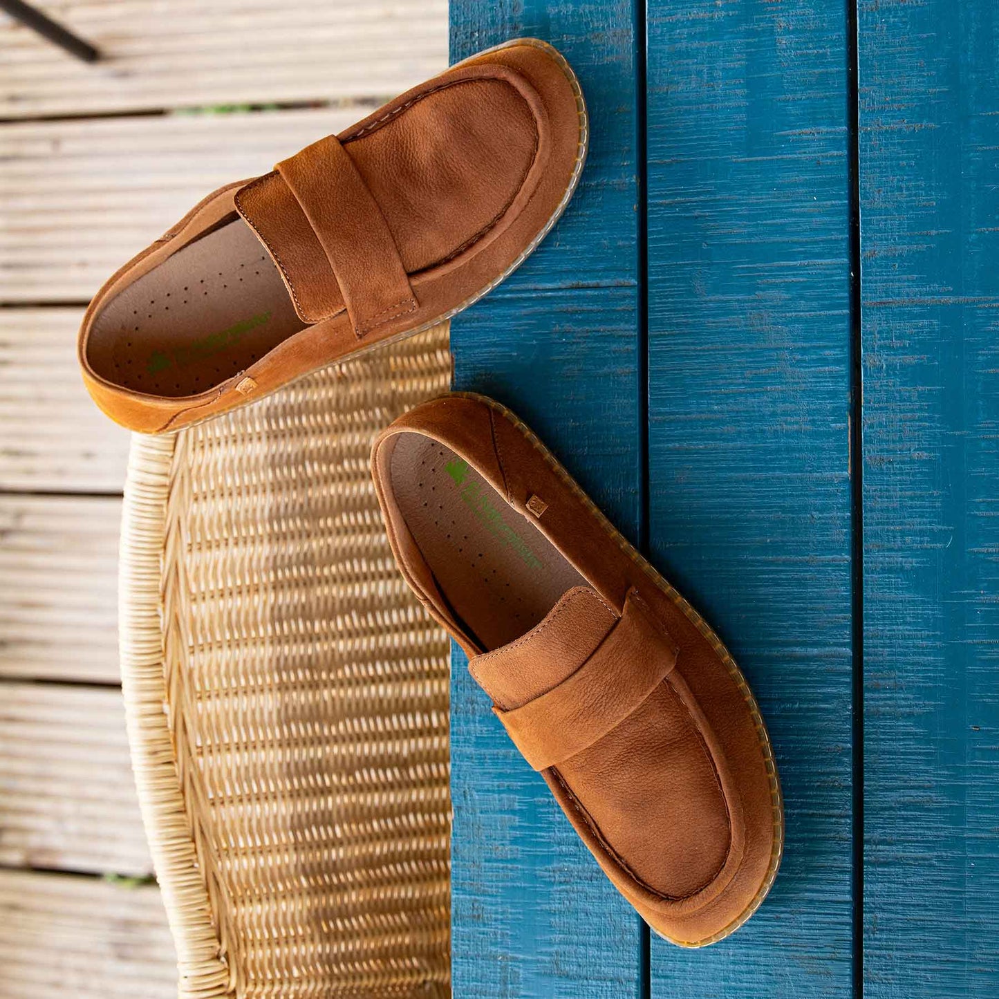 gid://shopify/Product/15700355842380_7