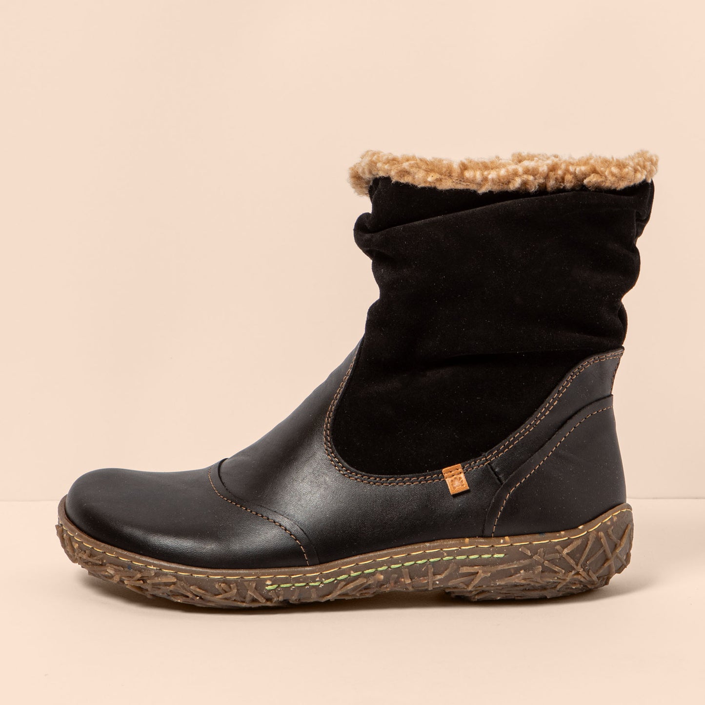 gid://shopify/Product/15700885471564_1