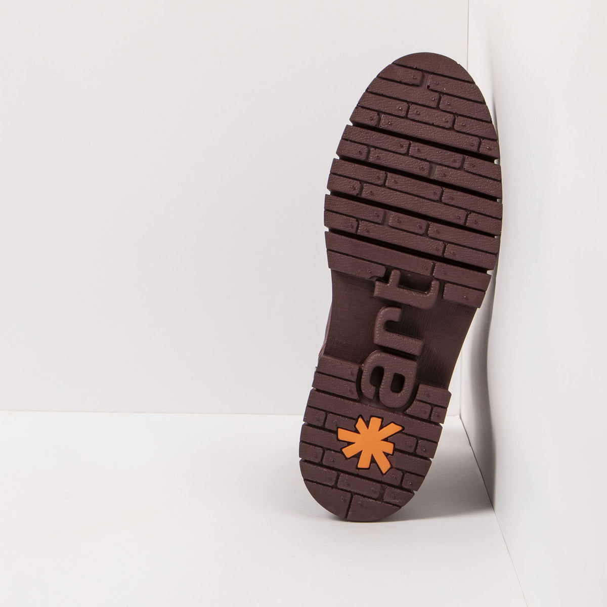 gid://shopify/Product/16171606409548_3