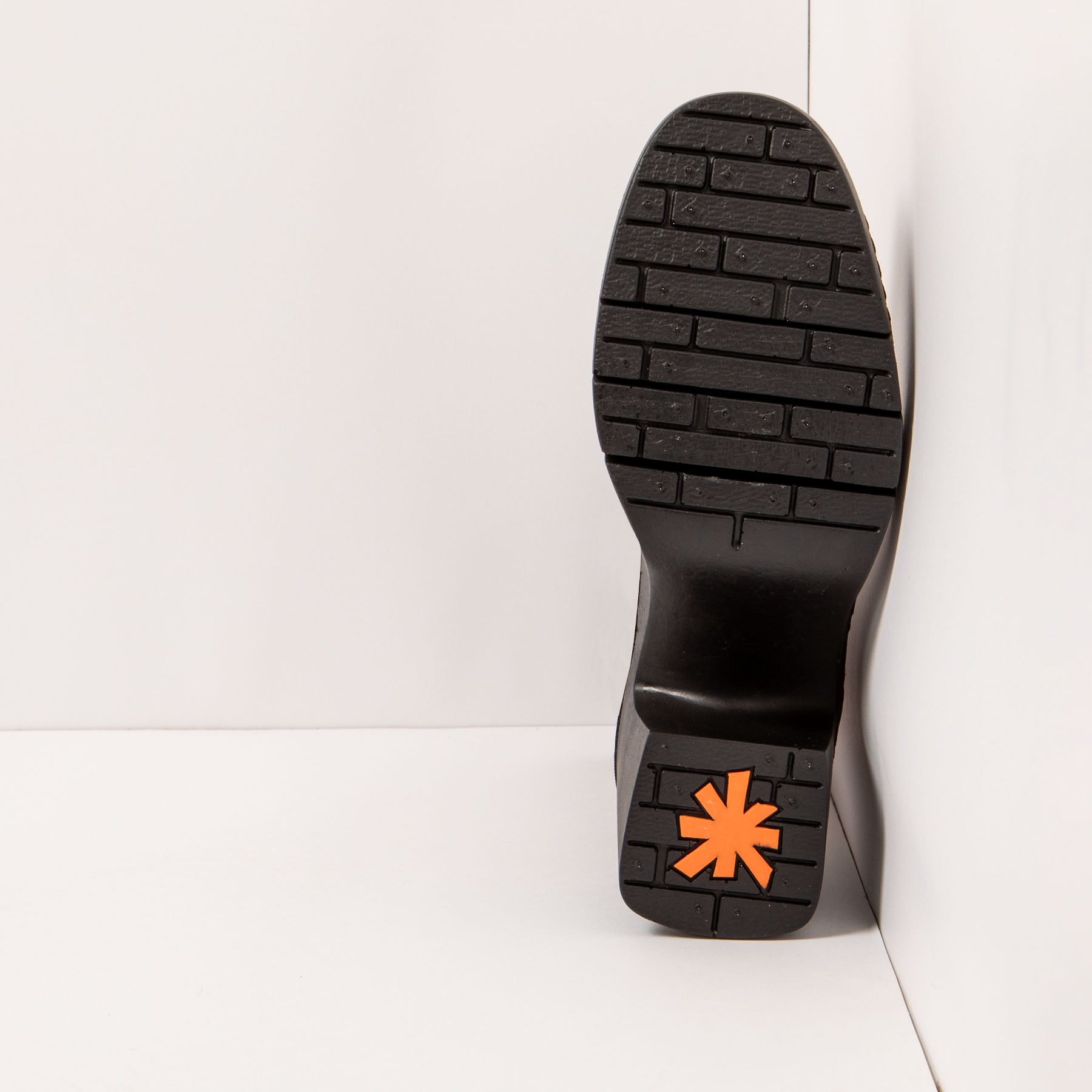 gid://shopify/Product/15694146568524_3