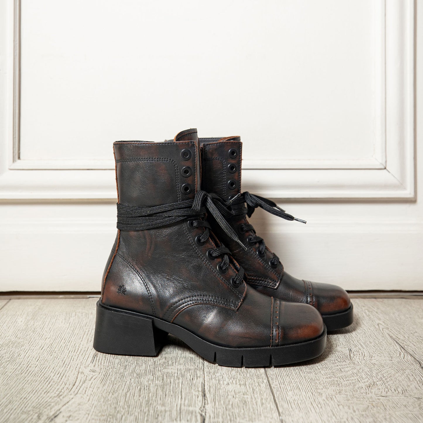 gid://shopify/Product/15693844971852_2