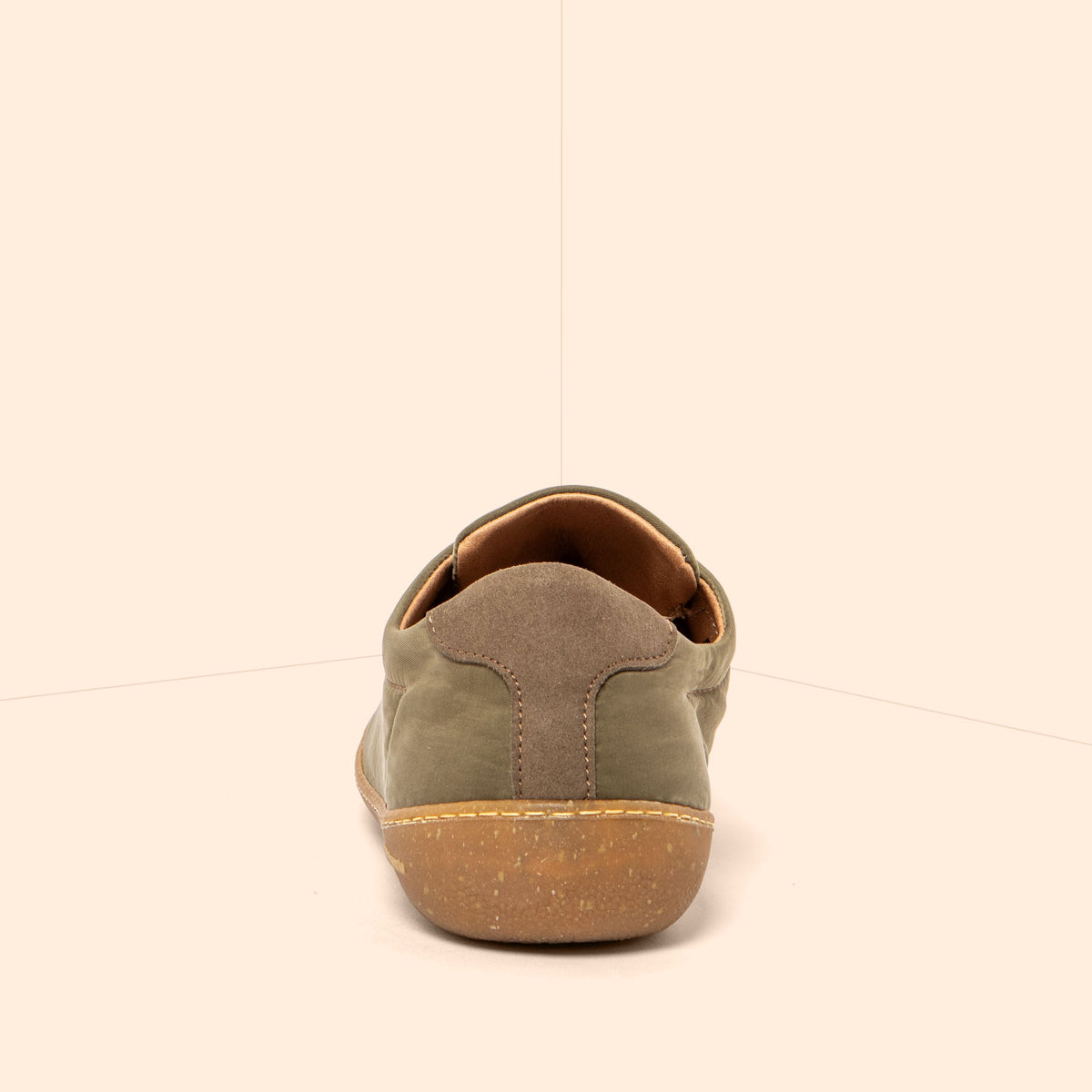 gid://shopify/Product/16124734800204_5