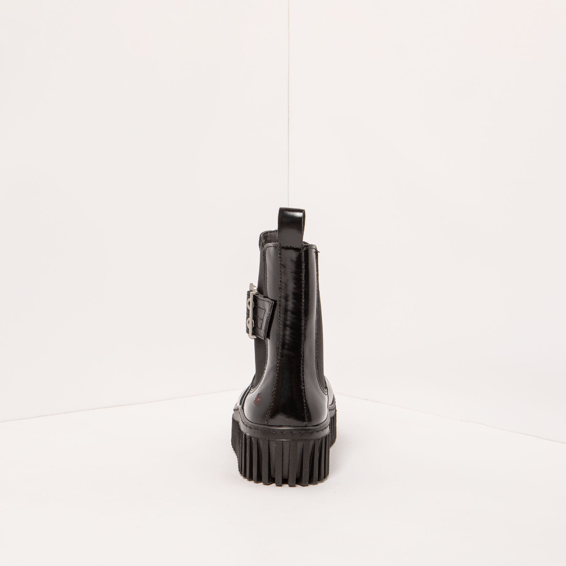 gid://shopify/Product/15694010909004_5