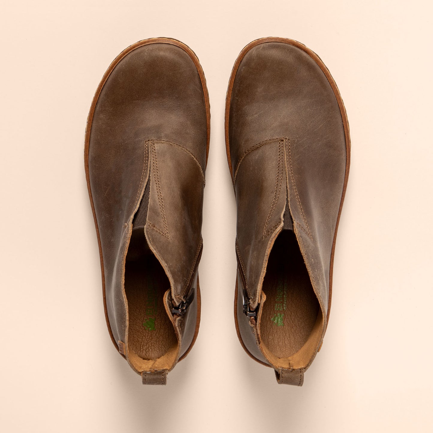 gid://shopify/Product/15700753613132_4