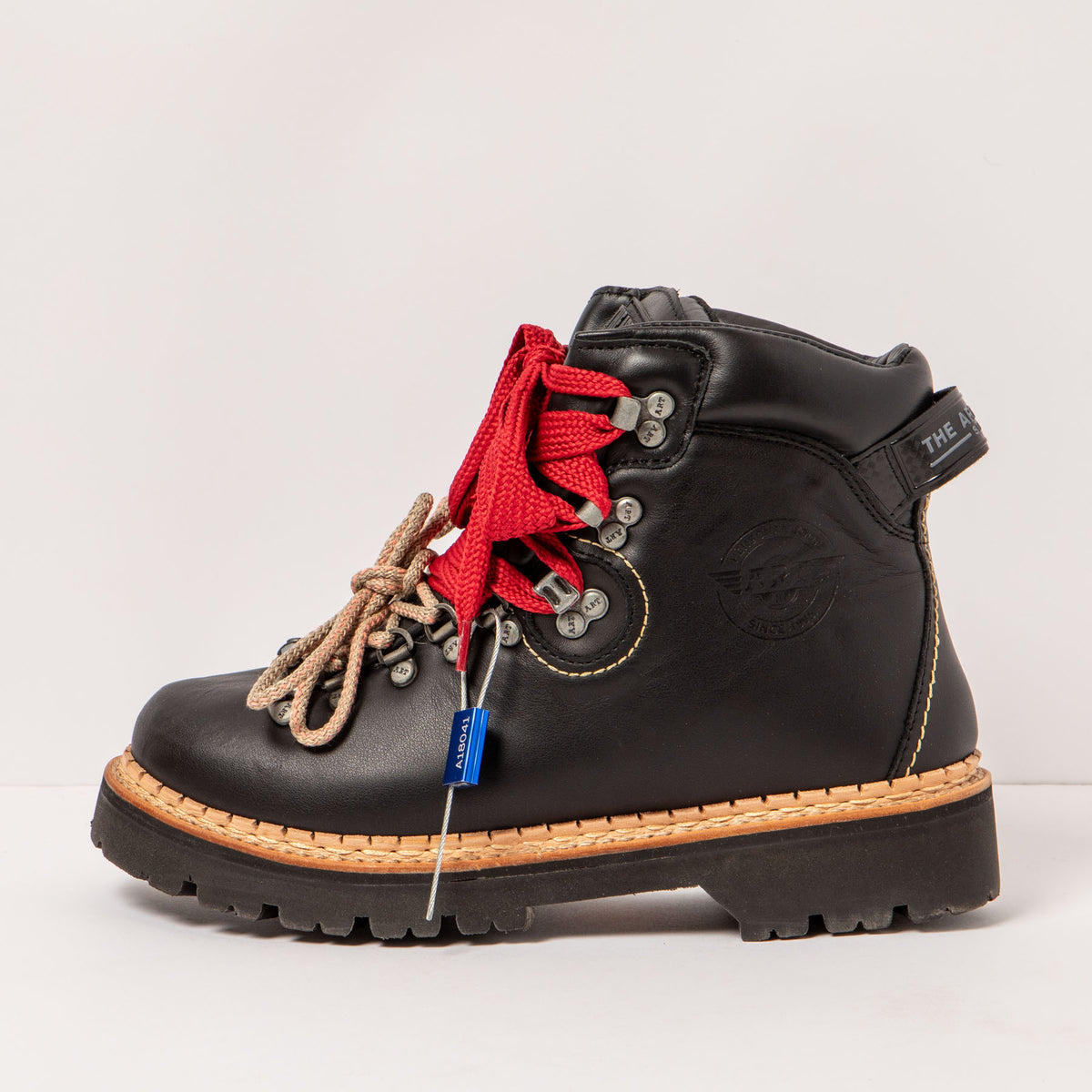 gid://shopify/Product/16172195610956_1