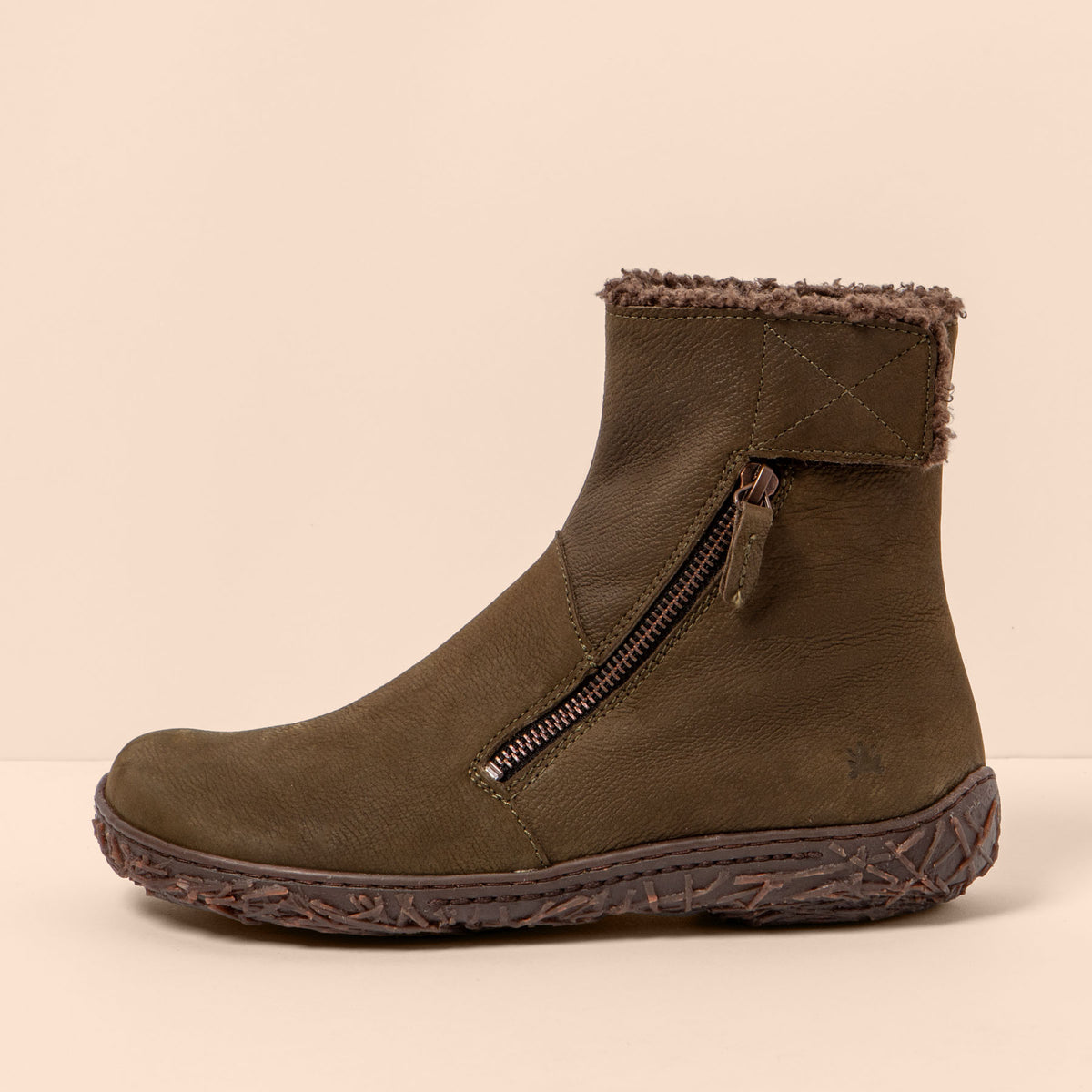 gid://shopify/Product/16124464136524_1
