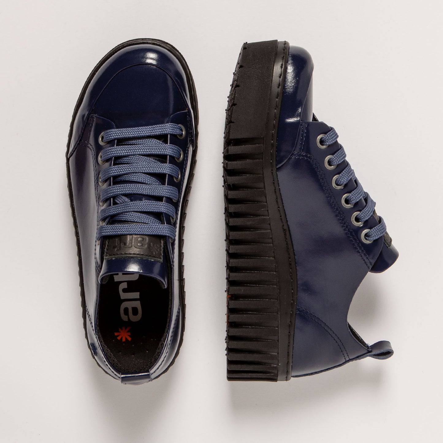 gid://shopify/Product/15694084604236_4