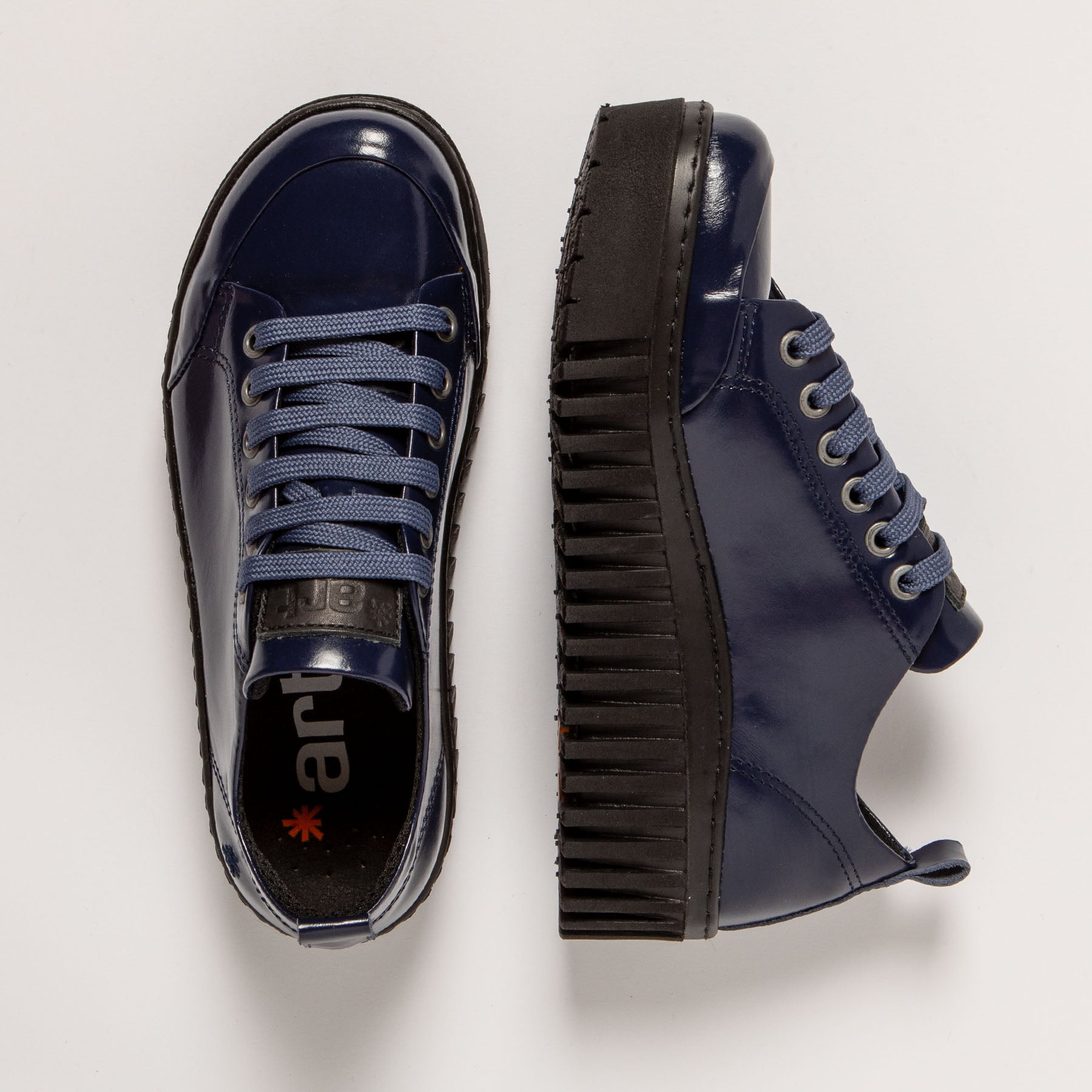 gid://shopify/Product/15694084604236_4