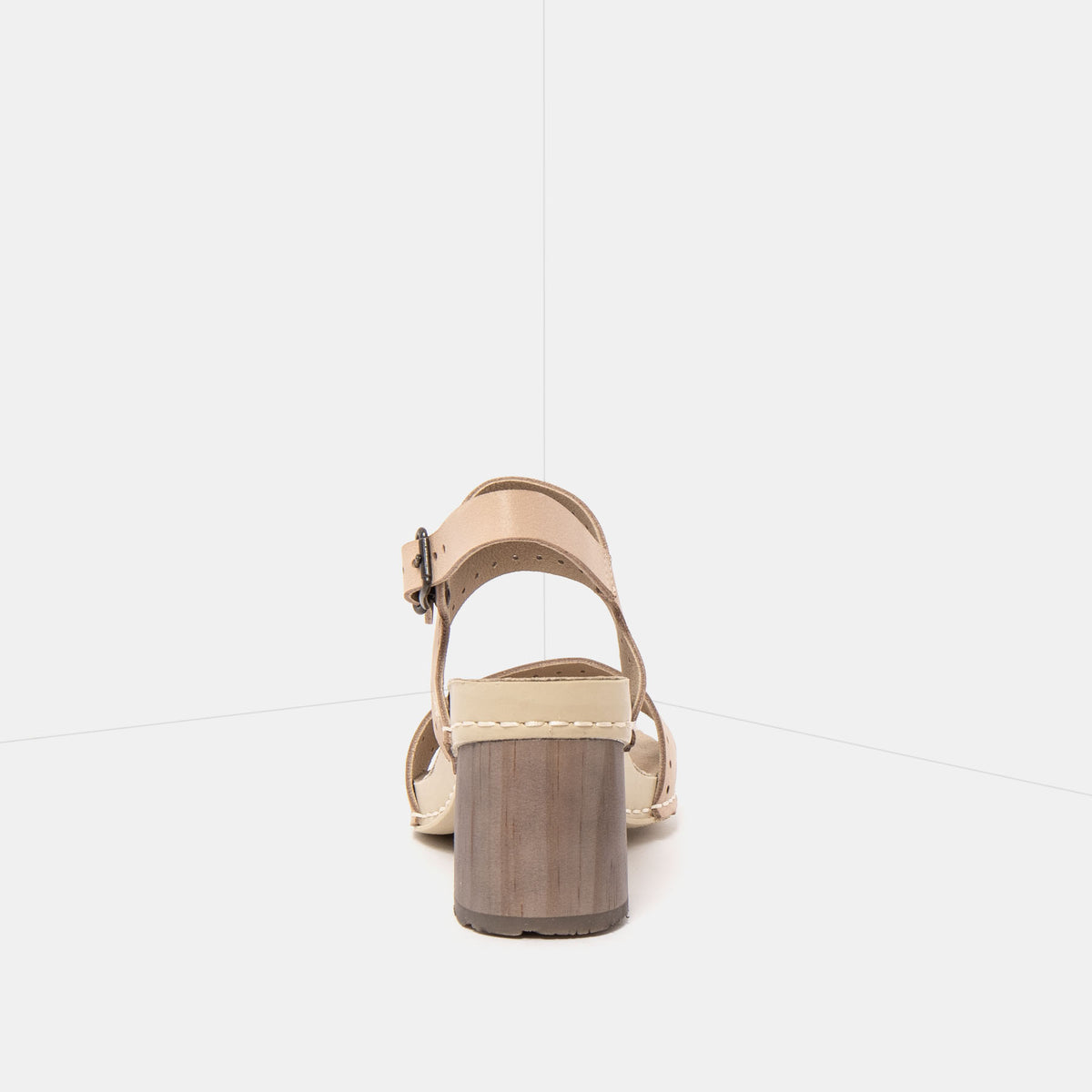 gid://shopify/Product/16172979618124_5