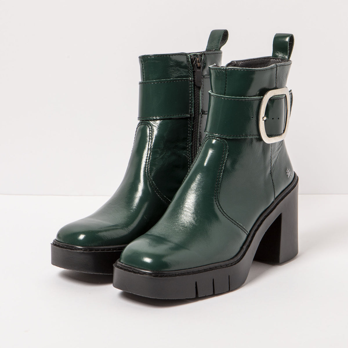 gid://shopify/Product/16171867046220_5