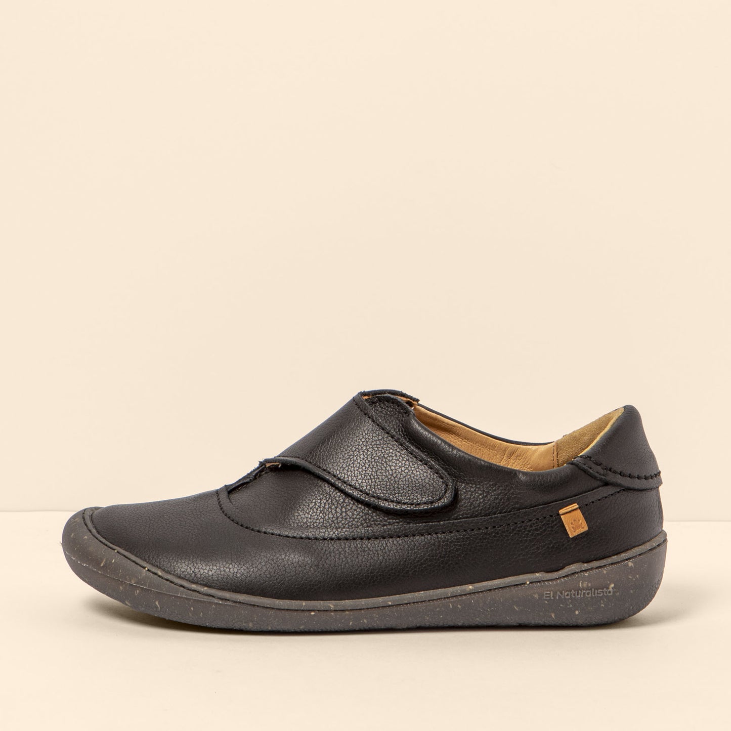 gid://shopify/Product/15700054114636_1