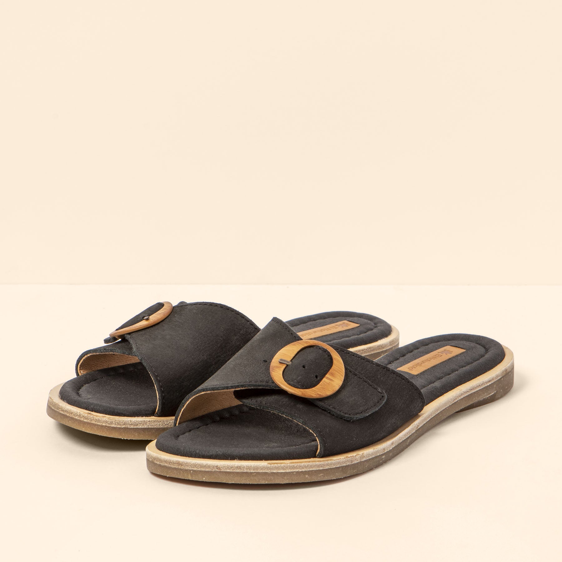 gid://shopify/Product/15700051263820_2