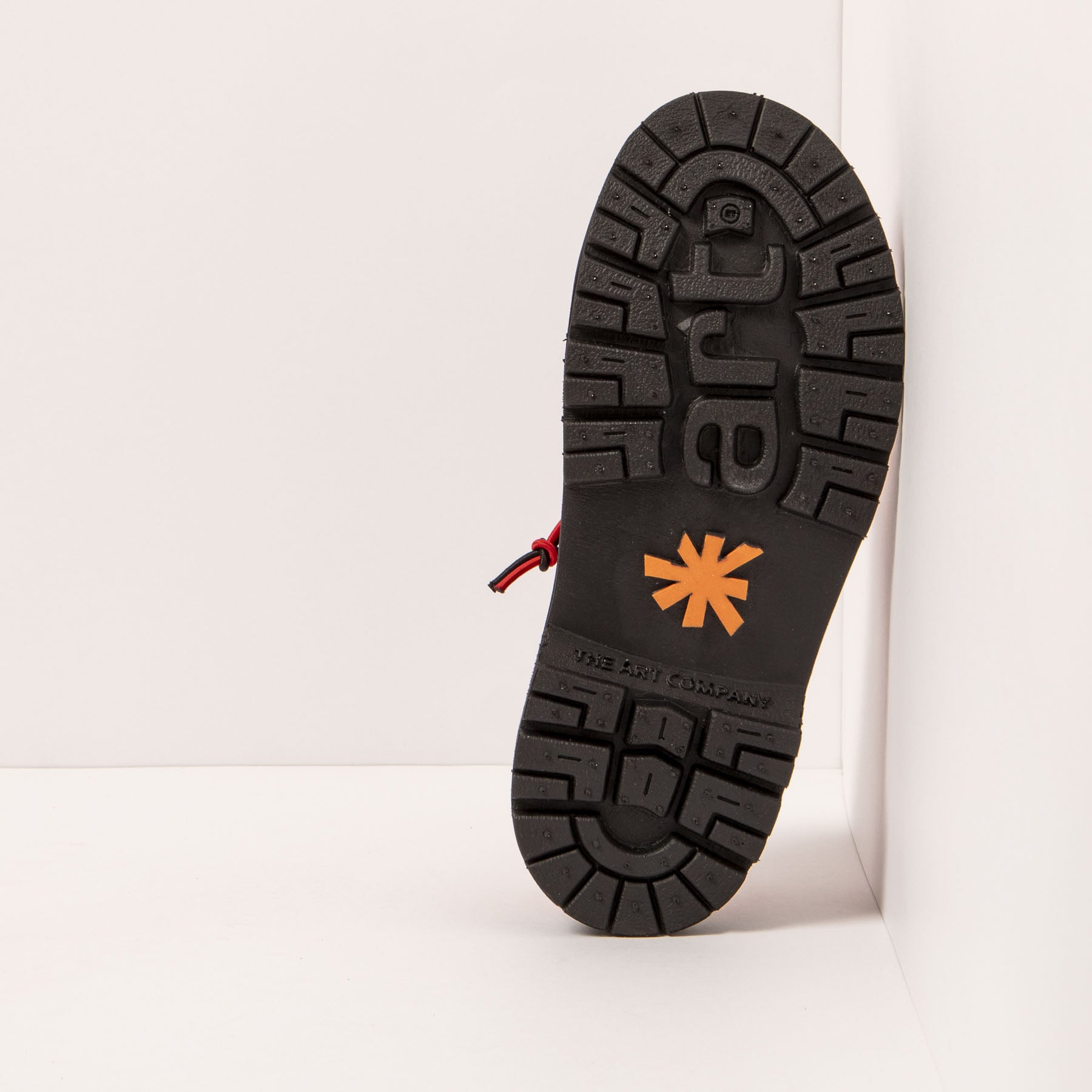 gid://shopify/Product/15693364429132_3