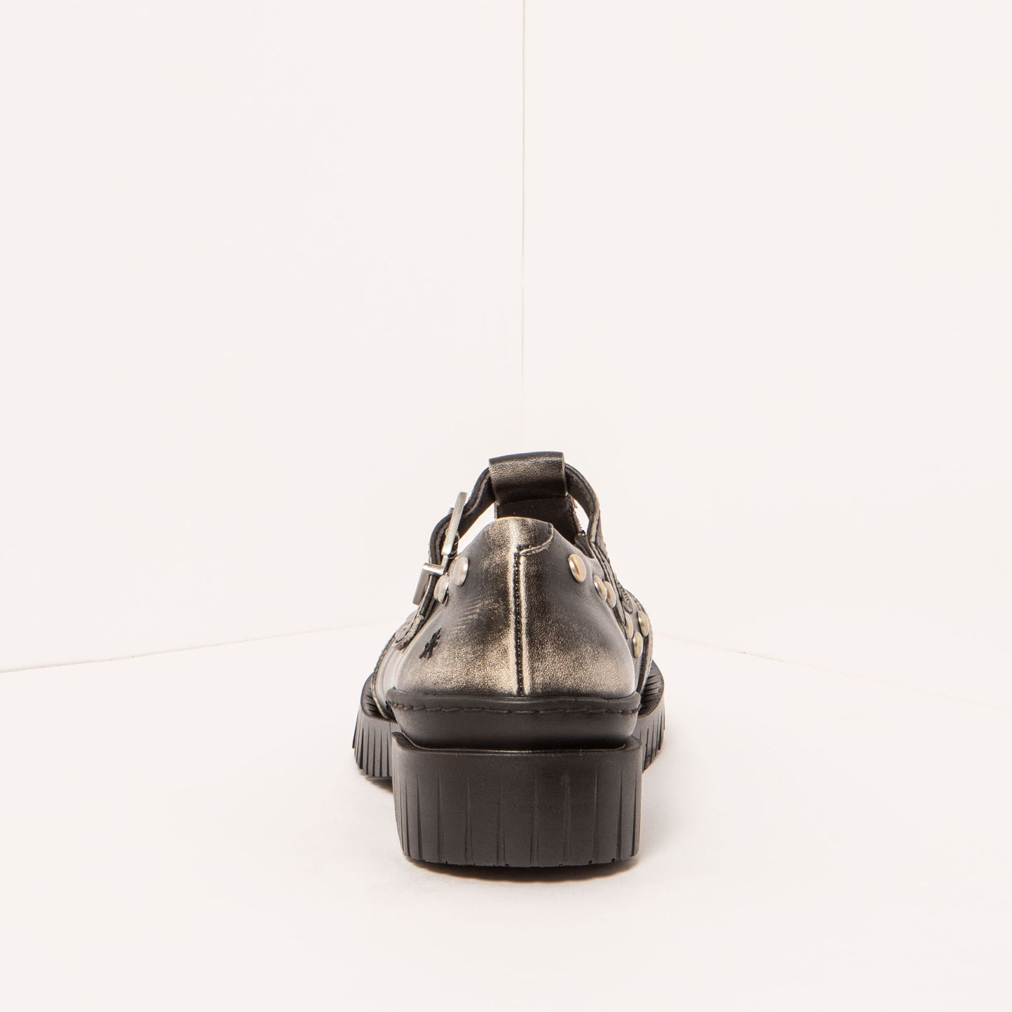 gid://shopify/Product/15694250770764_5