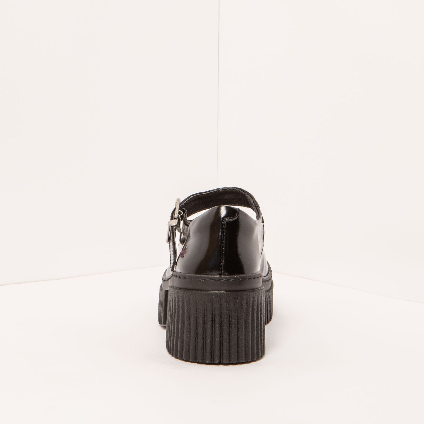gid://shopify/Product/15693891993932_5