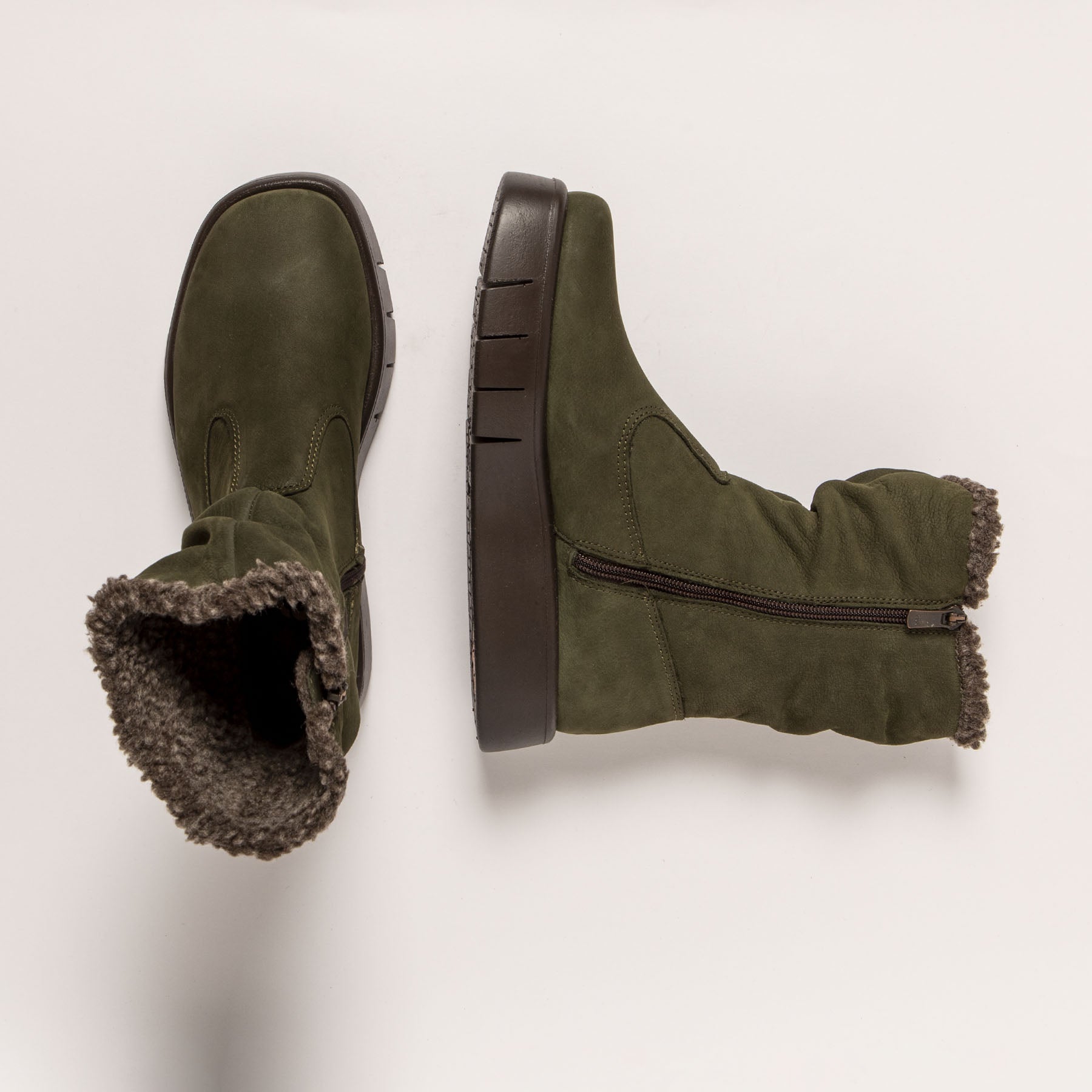 gid://shopify/Product/15785700655436_4