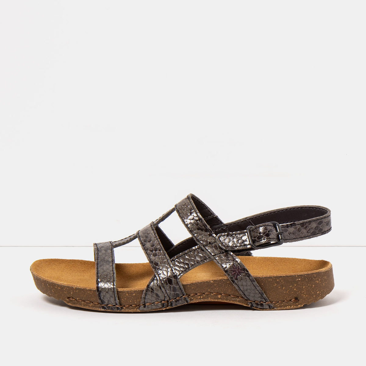 gid://shopify/Product/16172866765132_1