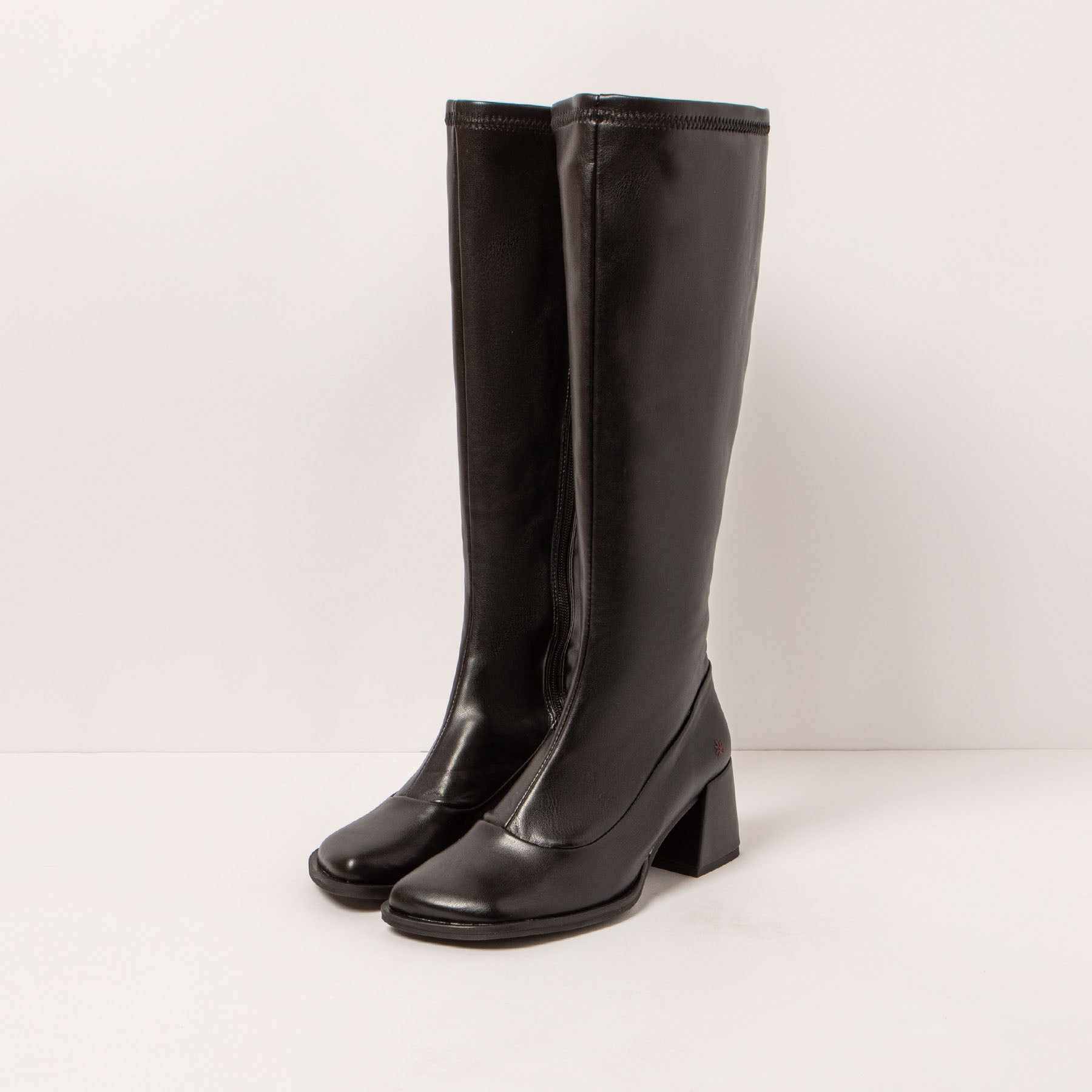 gid://shopify/Product/15694201553228_2