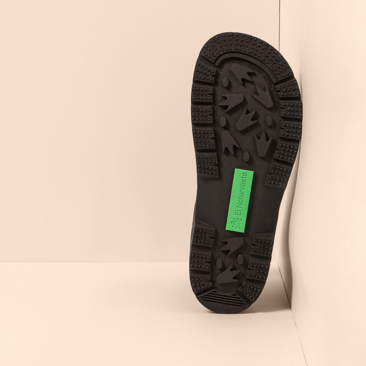 gid://shopify/Product/16124391424332_3