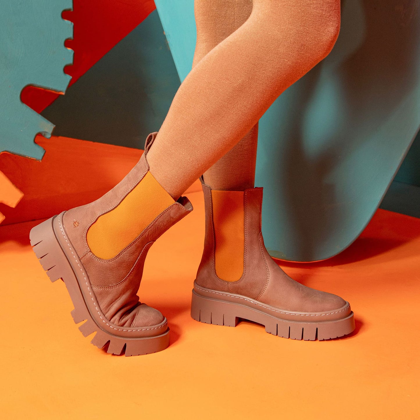 gid://shopify/Product/15694344225100_6